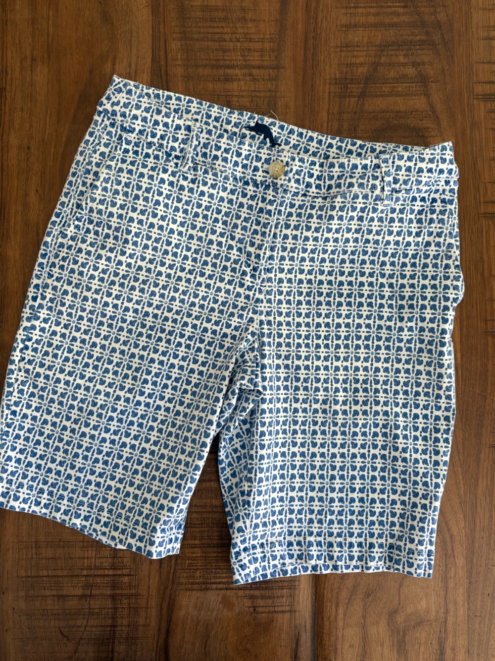 Tommy Bahama Blue and White Geometric Print Bermuda Shorts 8